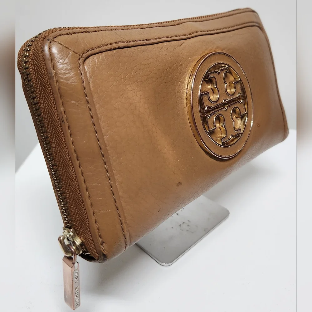Tory Burch Amanda Zip Continental Wallet Light Brown Pebbled Leather